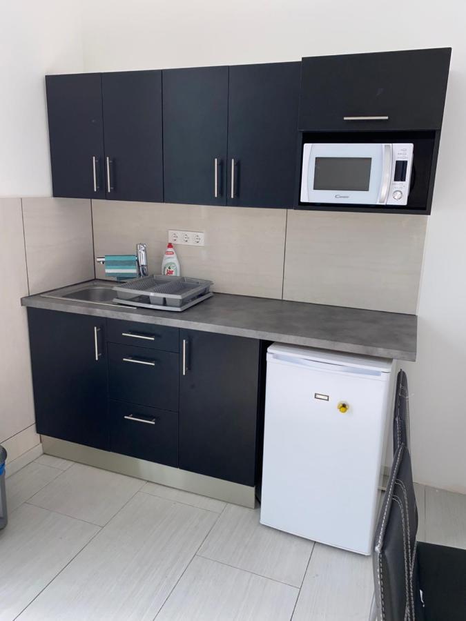 Varkerulet Apartman Sarvar Exterior foto